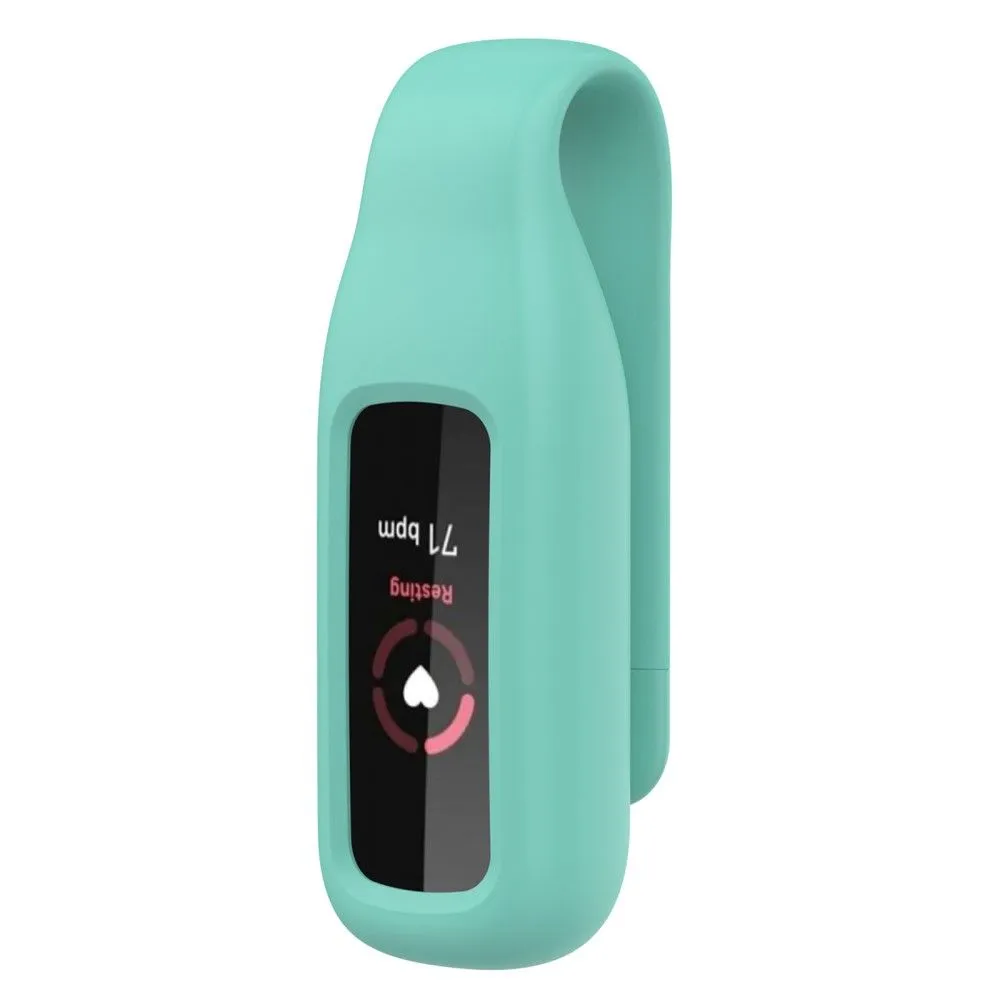 Fitbit Luxe silicone cover with clip holder - Green